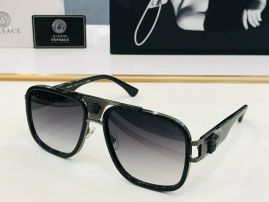 Picture of Versace Sunglasses _SKUfw55117799fw